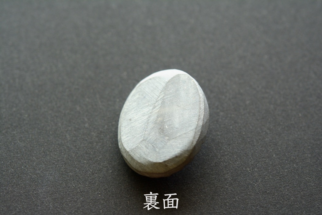 アンモナイト 化石【13】ルース・カボション（24.5×19.5mm）
