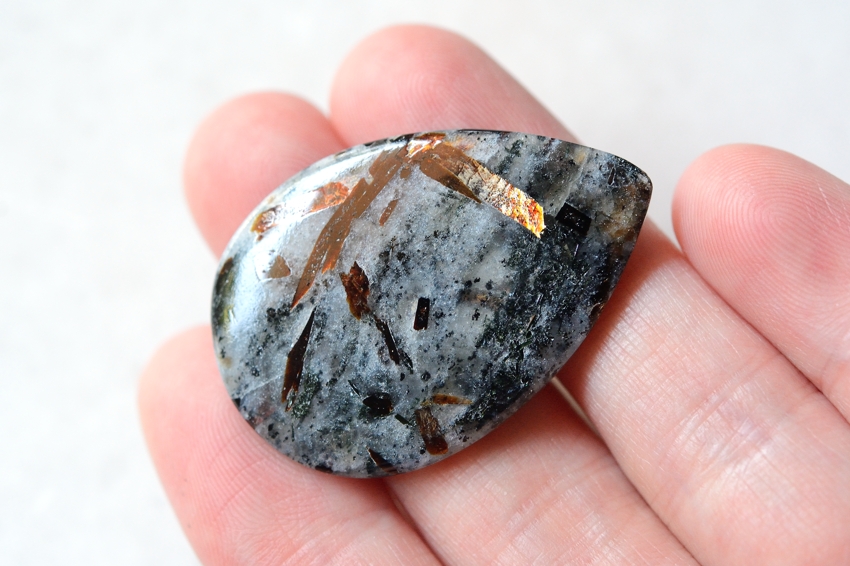 アストロフィライト)【8】天然石ルース・カボション（35.5×24.5mm）