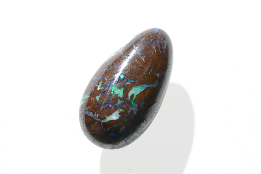 ボルダーオパール【16】天然石ルース・カボション（22.5×12.5mm）