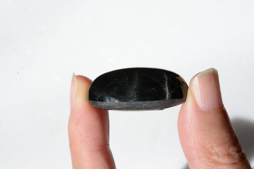 ブラックスター【1】天然石ルース・カボション　（30.5×18.5mm）