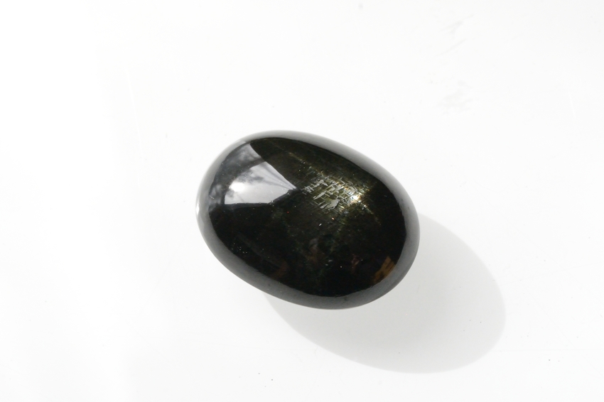 ブラックスター【2】天然石ルース・カボション　（26.5×20mm）