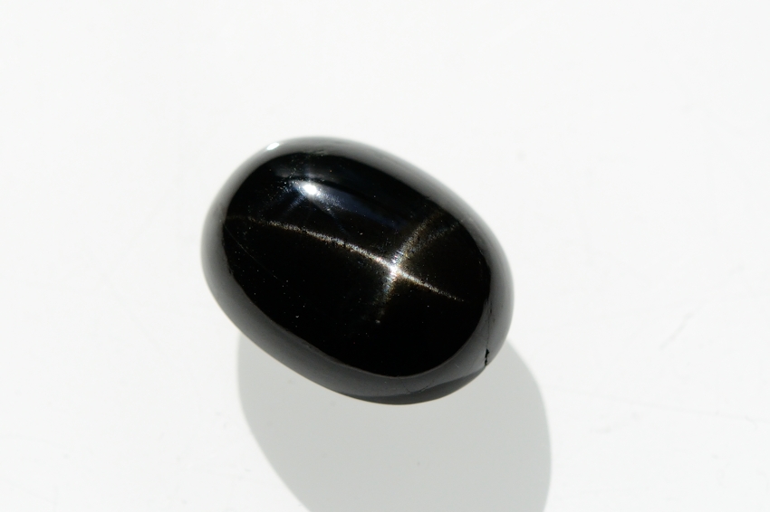 ブラックスター【3】天然石ルース・カボション　（22×16mm）