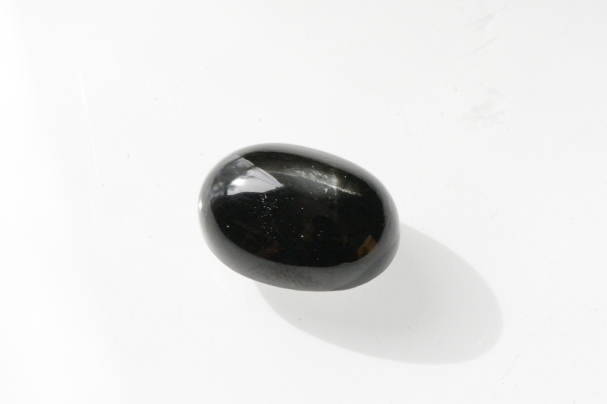 ブラックスター【6】天然石ルース・カボション　（19×14mm）