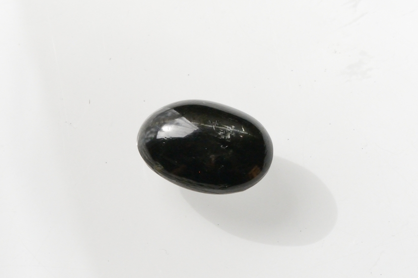 ブラックスター【8】天然石ルース・カボション　（17×12mm）