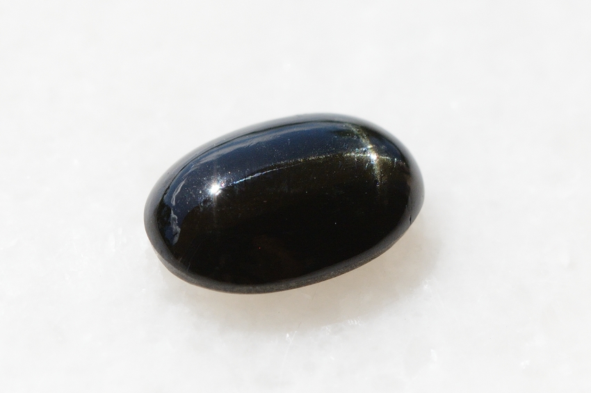ブラックスター【17】天然石ルース・カボション　（20×13.5mm）