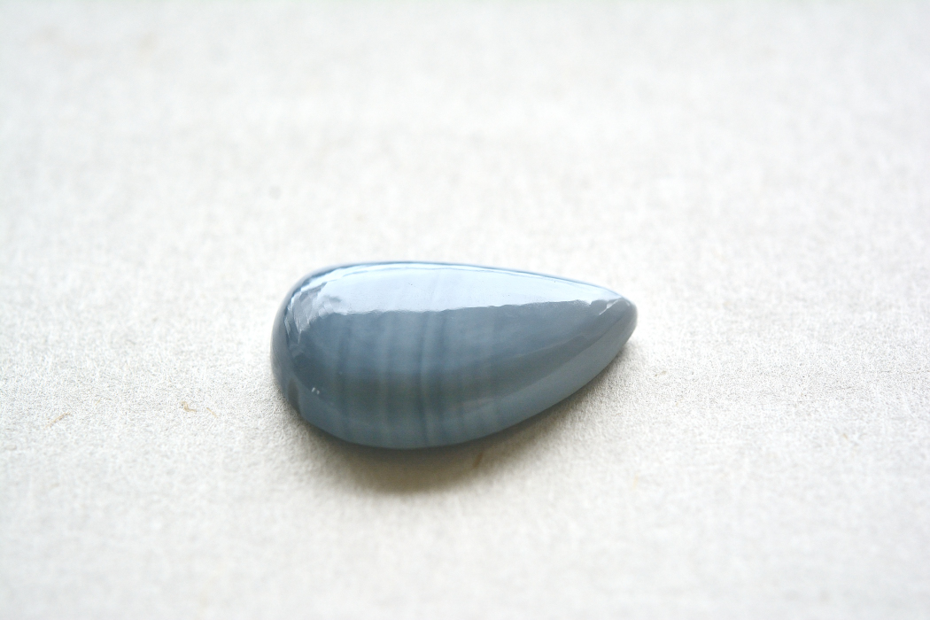 ブルーオパール（オワイヒーブルーオパール）【19】天然石ルース・カボション　（29.5×19.5mm）