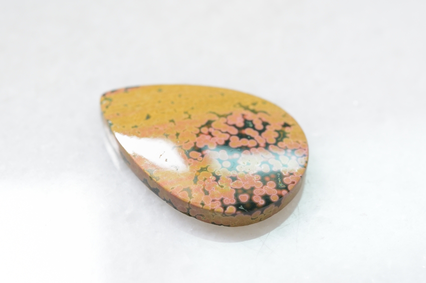 オーシャンジャスパー【35】　天然石ルース・カボション（24.5×30.5mm）