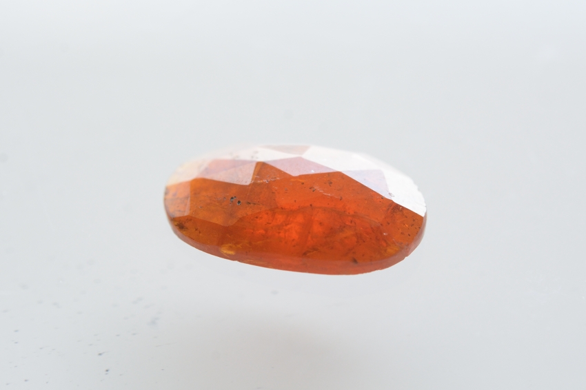 オレンジカイヤナイト【3】天然石ルース・カボション・ローズカット（15×9mm）