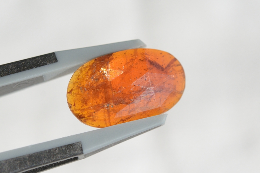 オレンジカイヤナイト【3】天然石ルース・カボション・ローズカット（15×9mm）