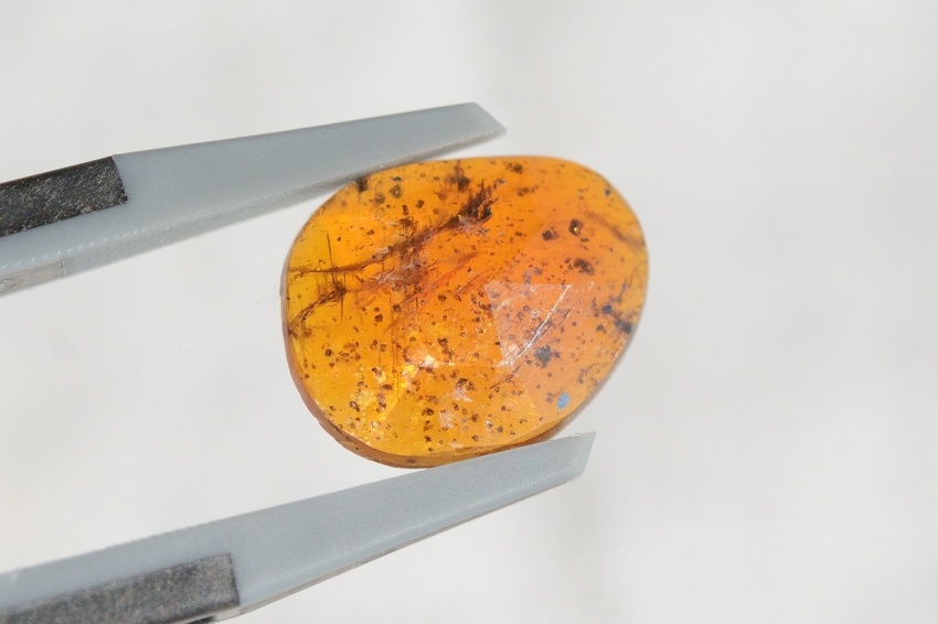 オレンジカイヤナイト【5】天然石ルース・カボション・ローズカット（11×9mm）