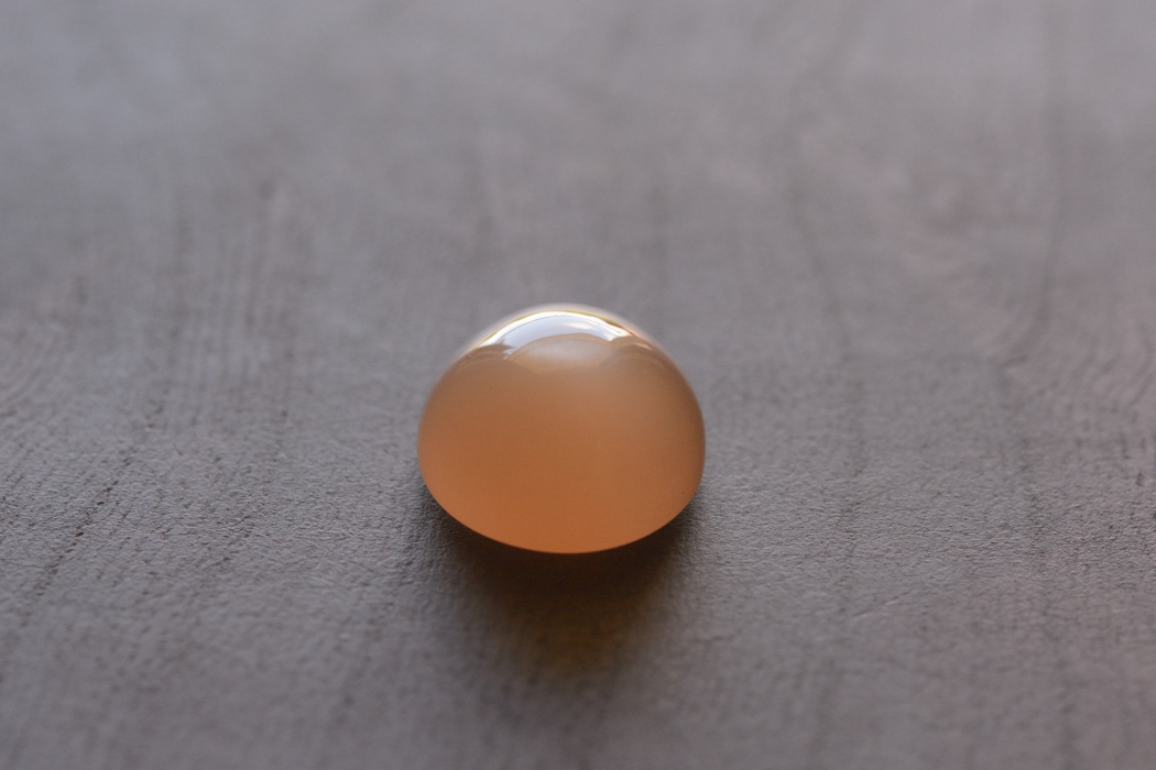 オレンジムーンストーン【15】ルース・カボション（11.5×11.5mm）