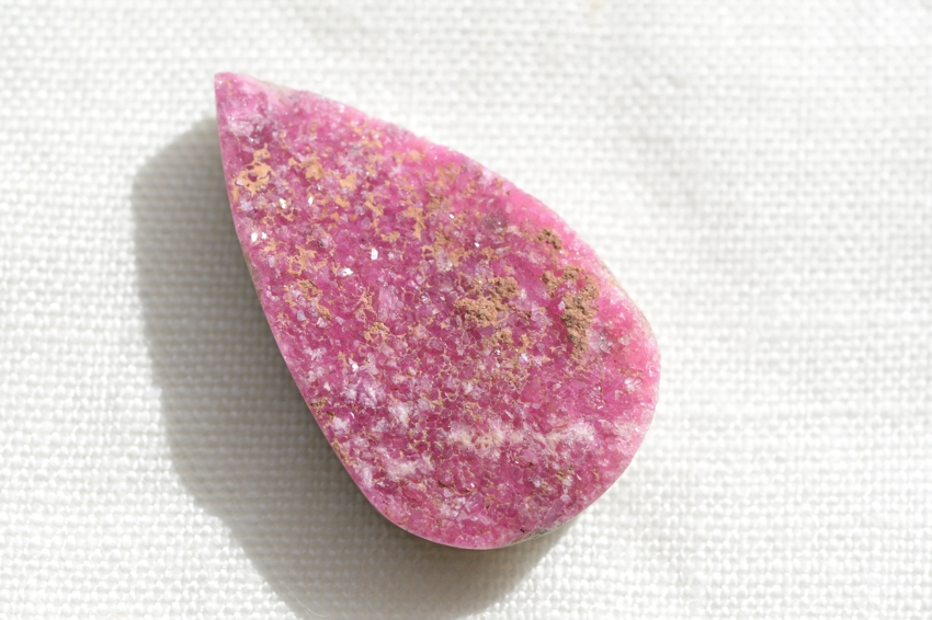 ピンクコバルトカルサイト（ドゥルージー）【1】天然石ルース・カボション（33×19.5mm）