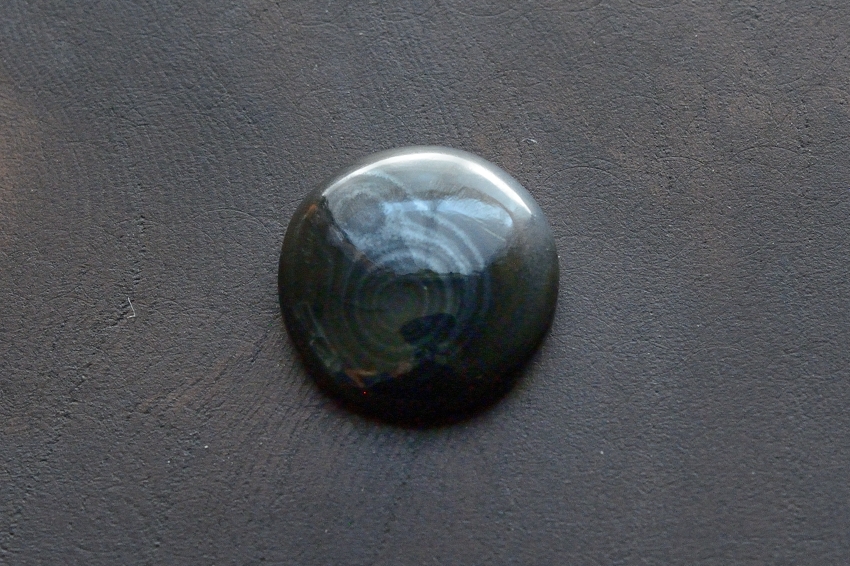 サイロメレーン【7】天然石ルース・カボション（15×15mm）
