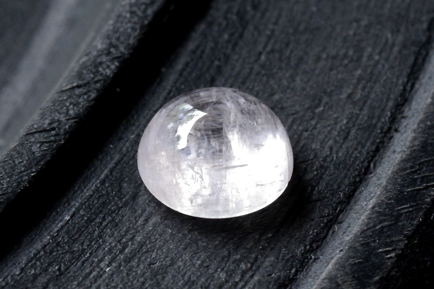 ピンクトルマリン【24】天然石ルース・カボション（12.5×12.5mm）